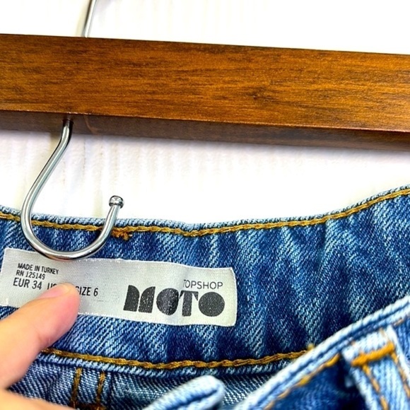 TopShop - Moto Black Fishnet Detail Stonewash Rip Distressed Mini Skirt Size 2 - Picture 9 of 12